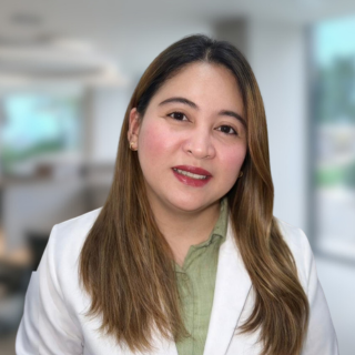 Headshot of Zarra Magnaye, Heathcare Administrator at Recovery Care of Columbia and Nashville Addiction Clinic